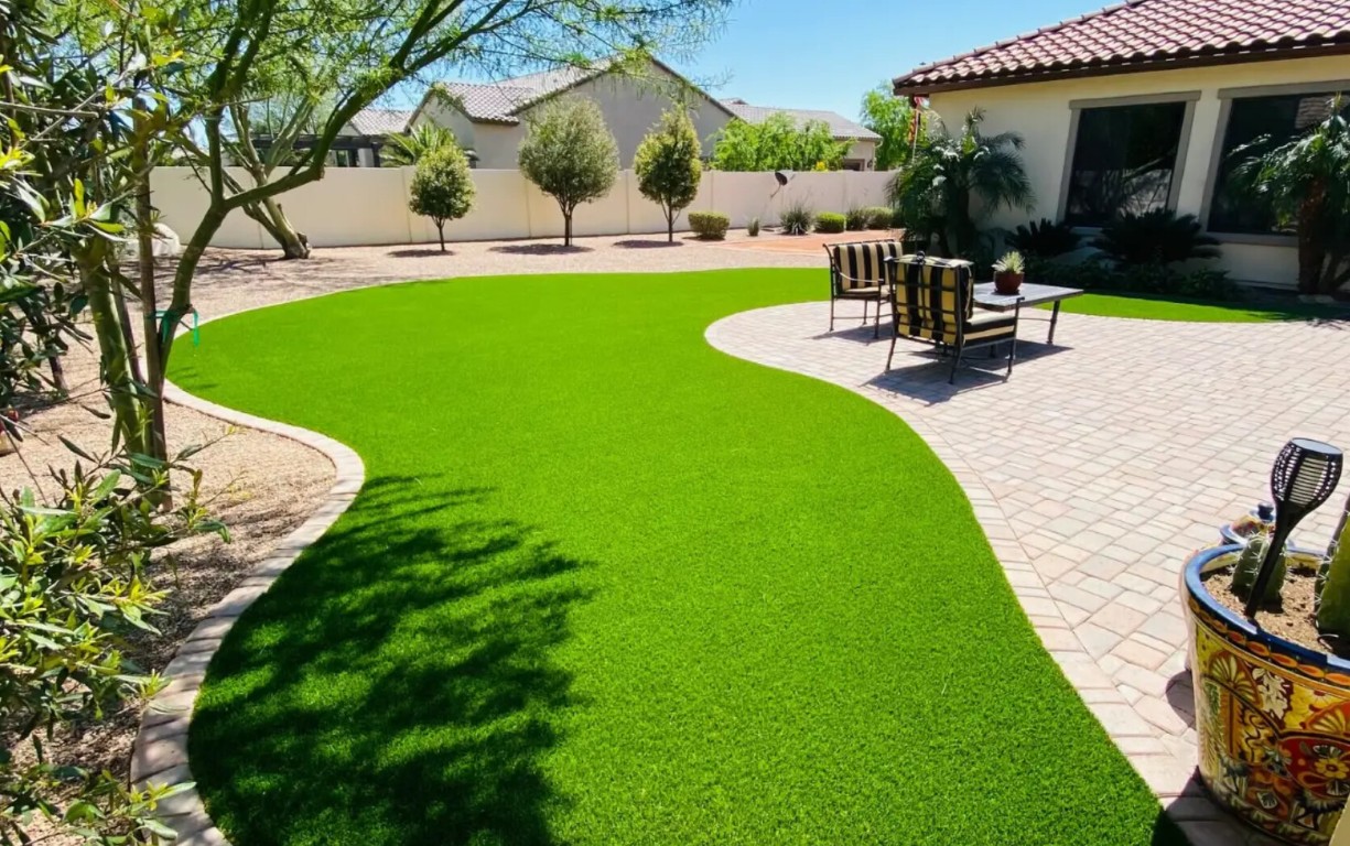 Beautiful artificial grass installation in San Clemente backyard